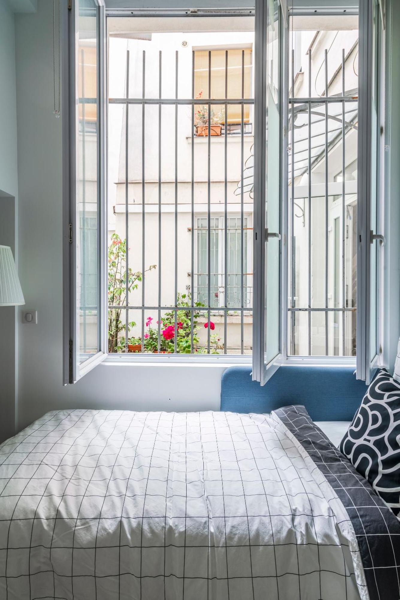 Apart Merryland Paris Chatelet Экстерьер фото